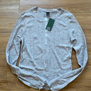 NWT Wild Fable women’s top Medium